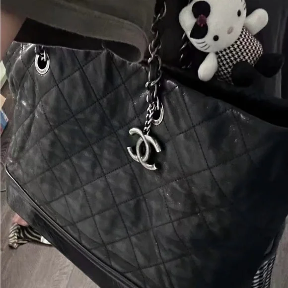 CHANEL Matelasse Chain Shoulder Chain Bag - Picture 3 of 7